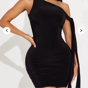 Elegant Black One-Shoulder Dress